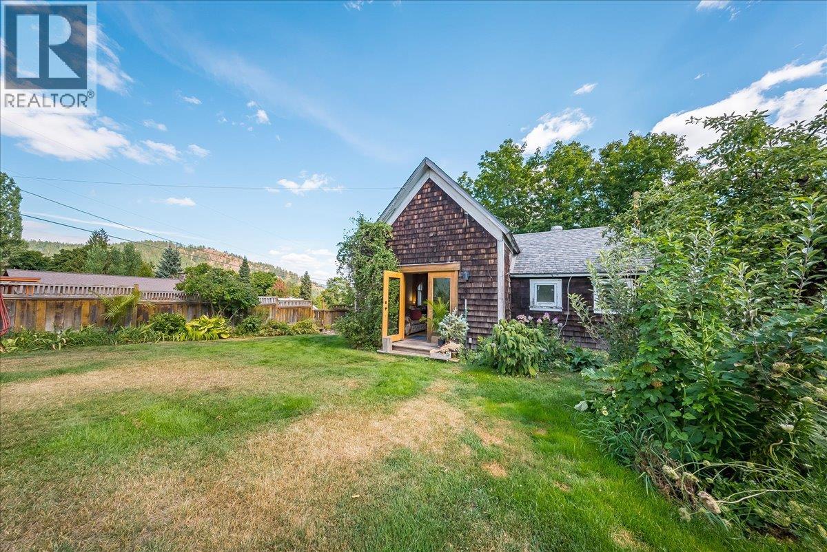 2433 First Avenue, Rossland, British Columbia  V0G 1Y0 - Photo 46 - 10399495