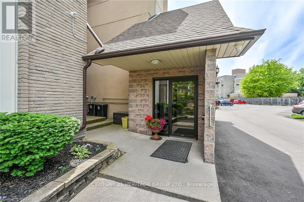 202 - 20 John Street, Grimsby, Ontario  L3M 1X5 - Photo 4 - X13737722