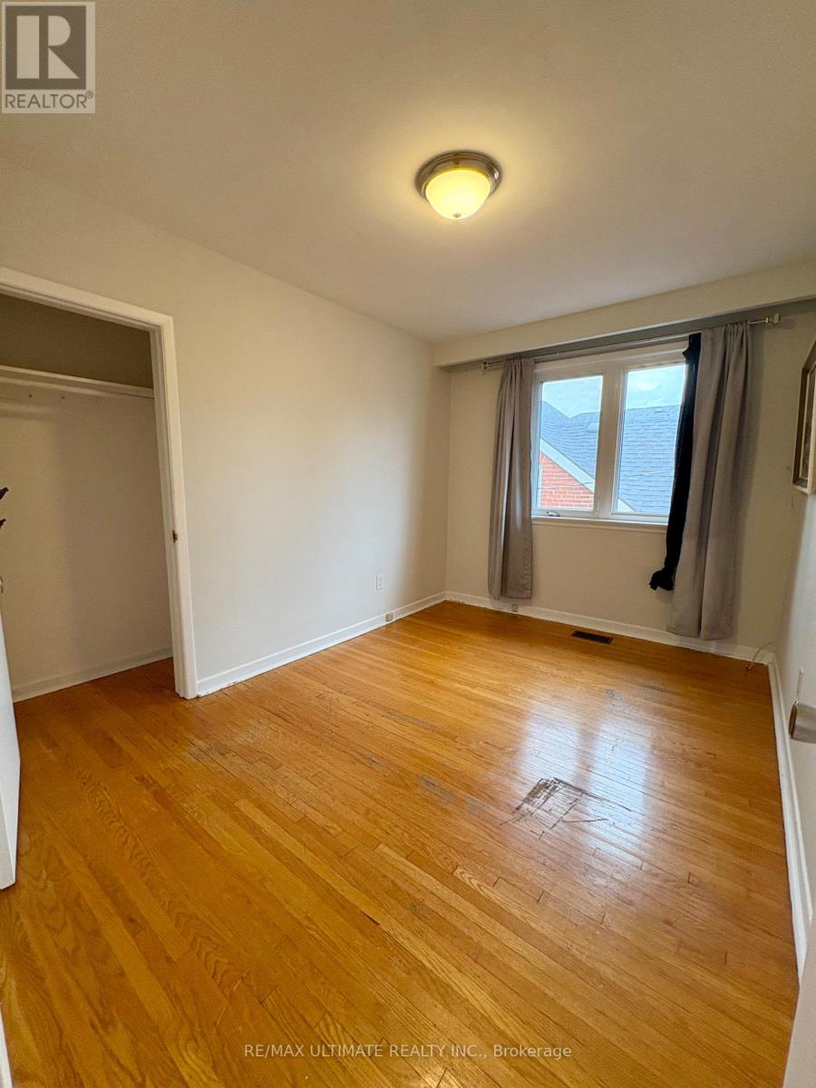 2nd Floor - 315 Harvie Avenue, Toronto, Ontario  M6E 4L2 - Photo 6 - W13736226