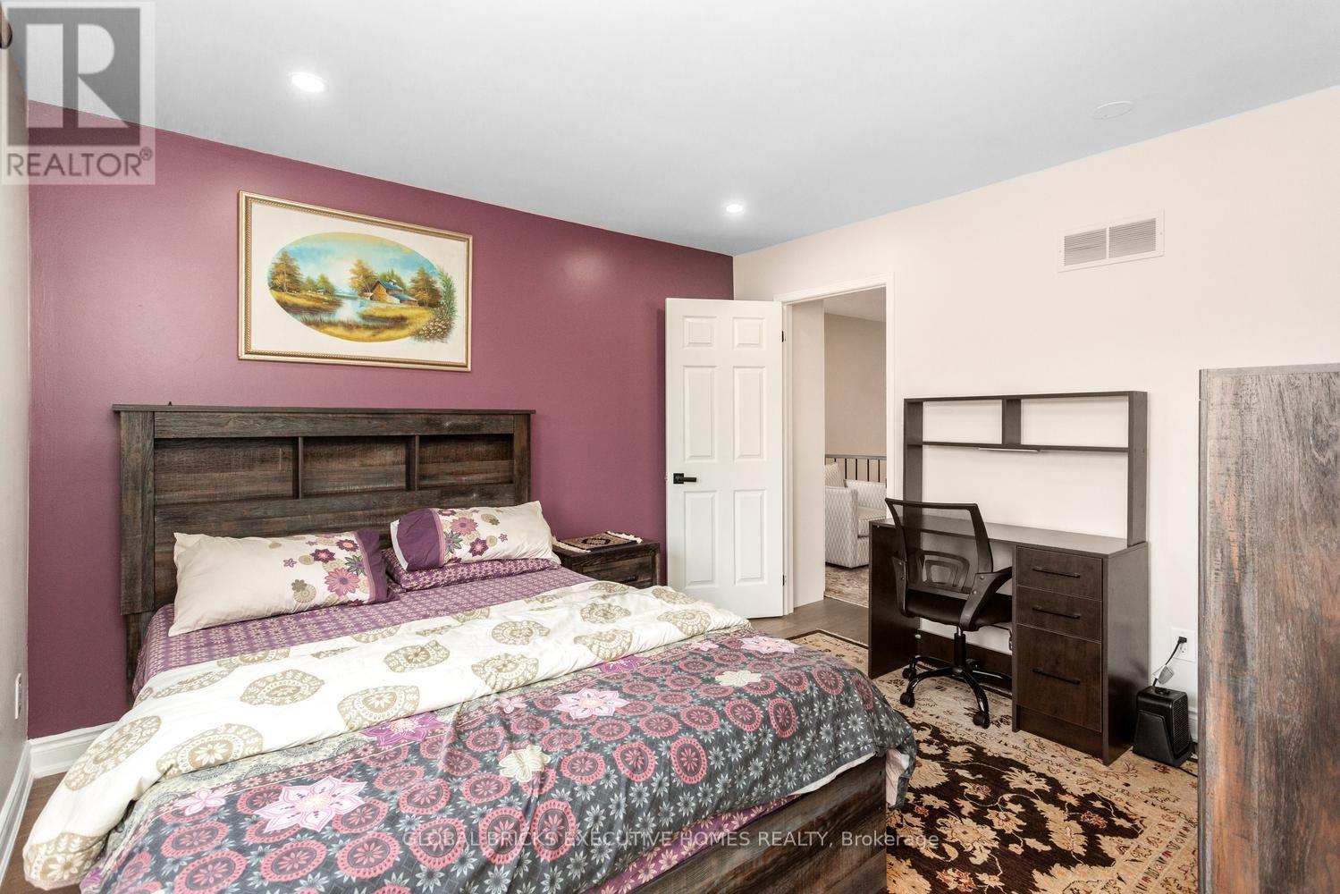 Upper - 5952 Grossbeak Drive, Mississauga, Ontario  L5N 6B3 - Photo 41 - W13736228