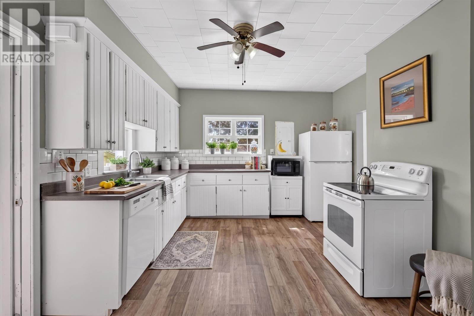 7 Macarthur Drive, Cornwall, Prince Edward Island  C0A 1H4 - Photo 13 - 202622230