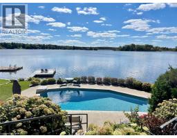 11 LAKE Avenue, Puslinch, Ontario