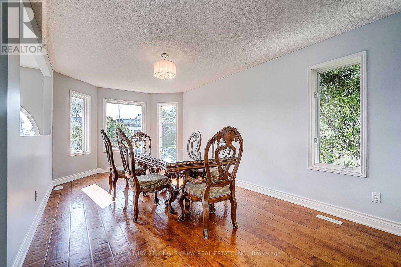 27 Windy Shore Drive, Georgina, Ontario  L4P 1N1 - Photo 15 - N13729020