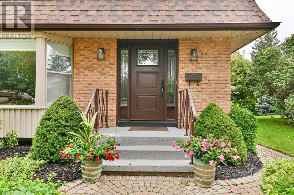 18 Conger Place, Belleville, Ontario  K8P 4N8 - Photo 7 - X13737966