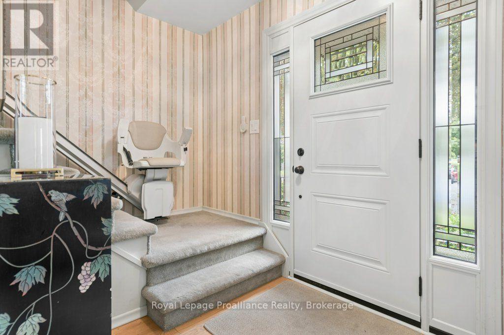 18 Conger Place, Belleville, Ontario  K8P 4N8 - Photo 8 - X13737966