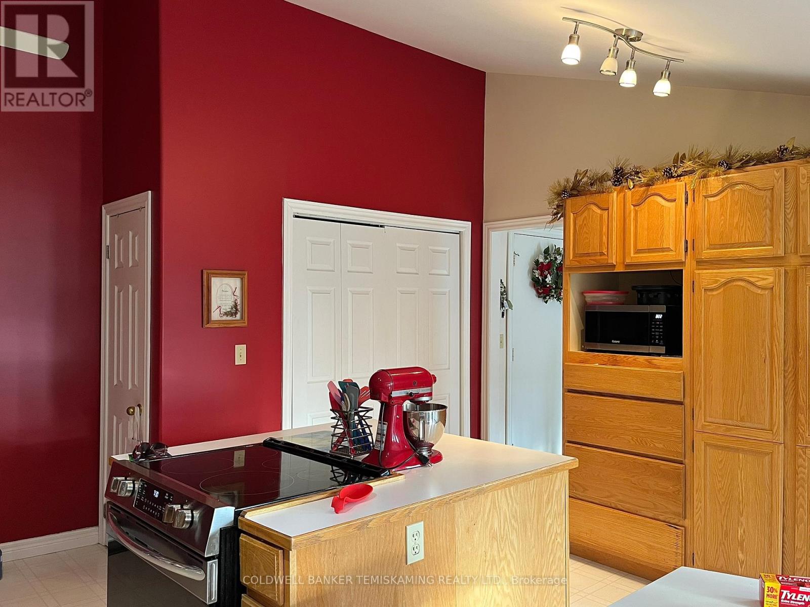 8 Michael Street, Englehart, Ontario  P0J 1H0 - Photo 11 - T13422788