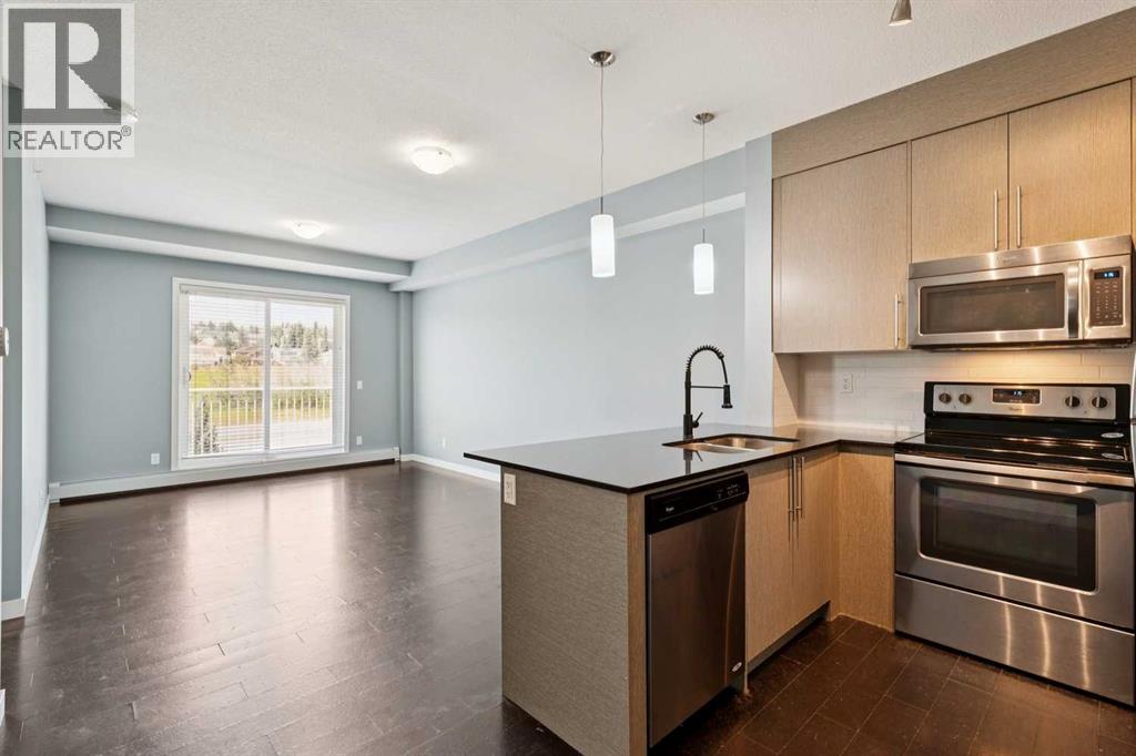4313, 5305 32 Avenue, Calgary, Alberta  T3E 8A2 - Photo 2 - A2332935