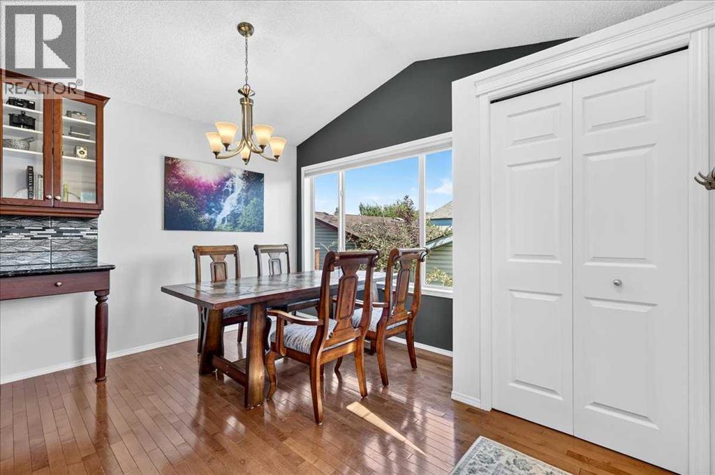 23 Copperfield Rise SE, Calgary, Alberta  T2Z 4R6 - Photo 17 - A2339101