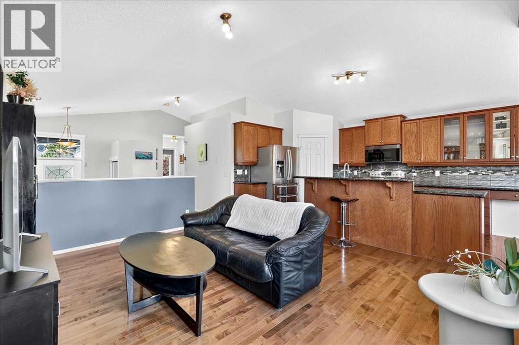 23 Copperfield Rise SE, Calgary, Alberta  T2Z 4R6 - Photo 9 - A2339101