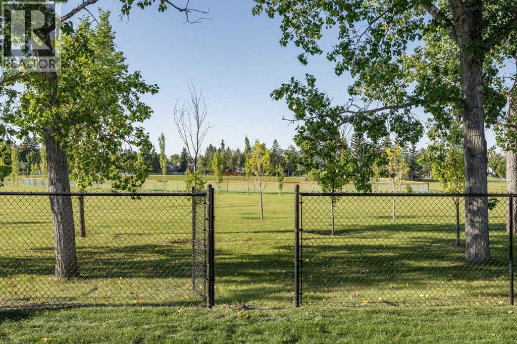 44 Canterbury Drive Sw, Calgary, Alberta  T2W 3S8 - Photo 45 - A2340312