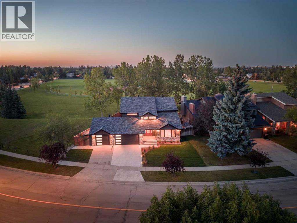 44 Canterbury Drive Sw, Calgary, Alberta  T2W 3S8 - Photo 2 - A2340312