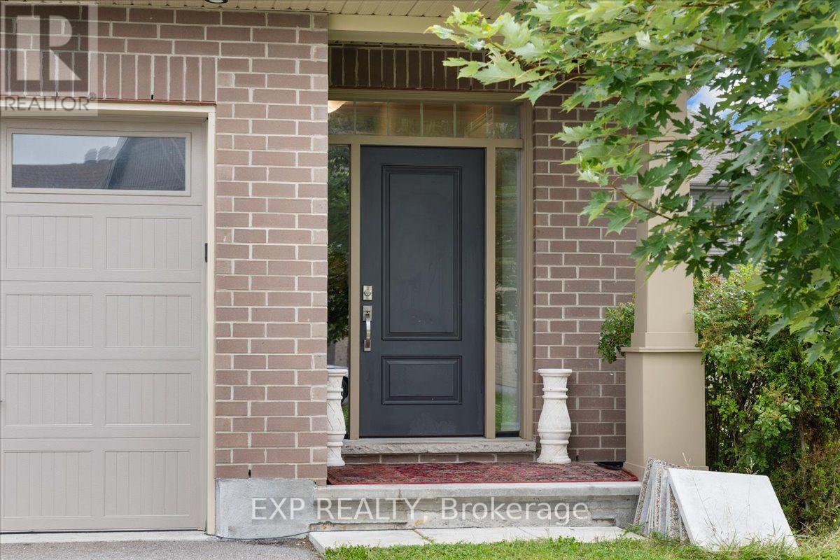 10 Duncanville Street, Russell, Ontario K0G 1L0 - Photo 2 - X13737938