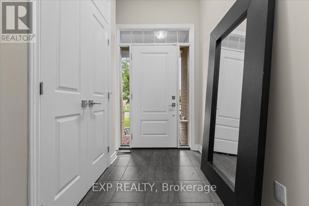 10 Duncanville Street, Russell, Ontario K0G 1L0 - Photo 3 - X13737938