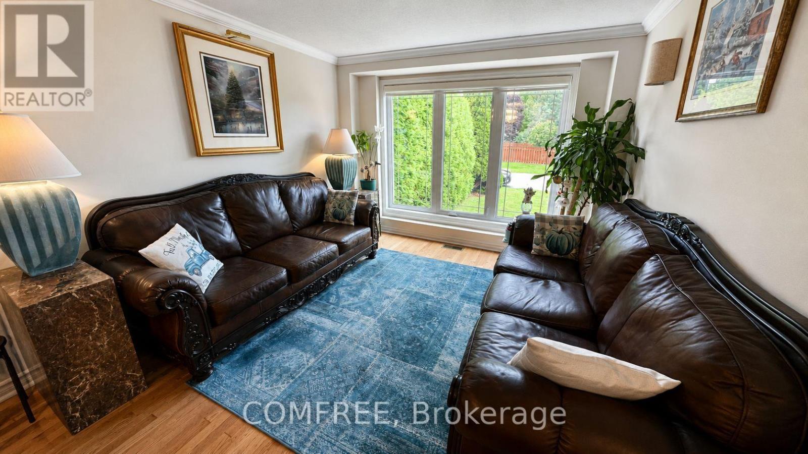 1960 Rolling Brook Drive, Ottawa, Ontario  K1W 1C5 - Photo 4 - X13737940