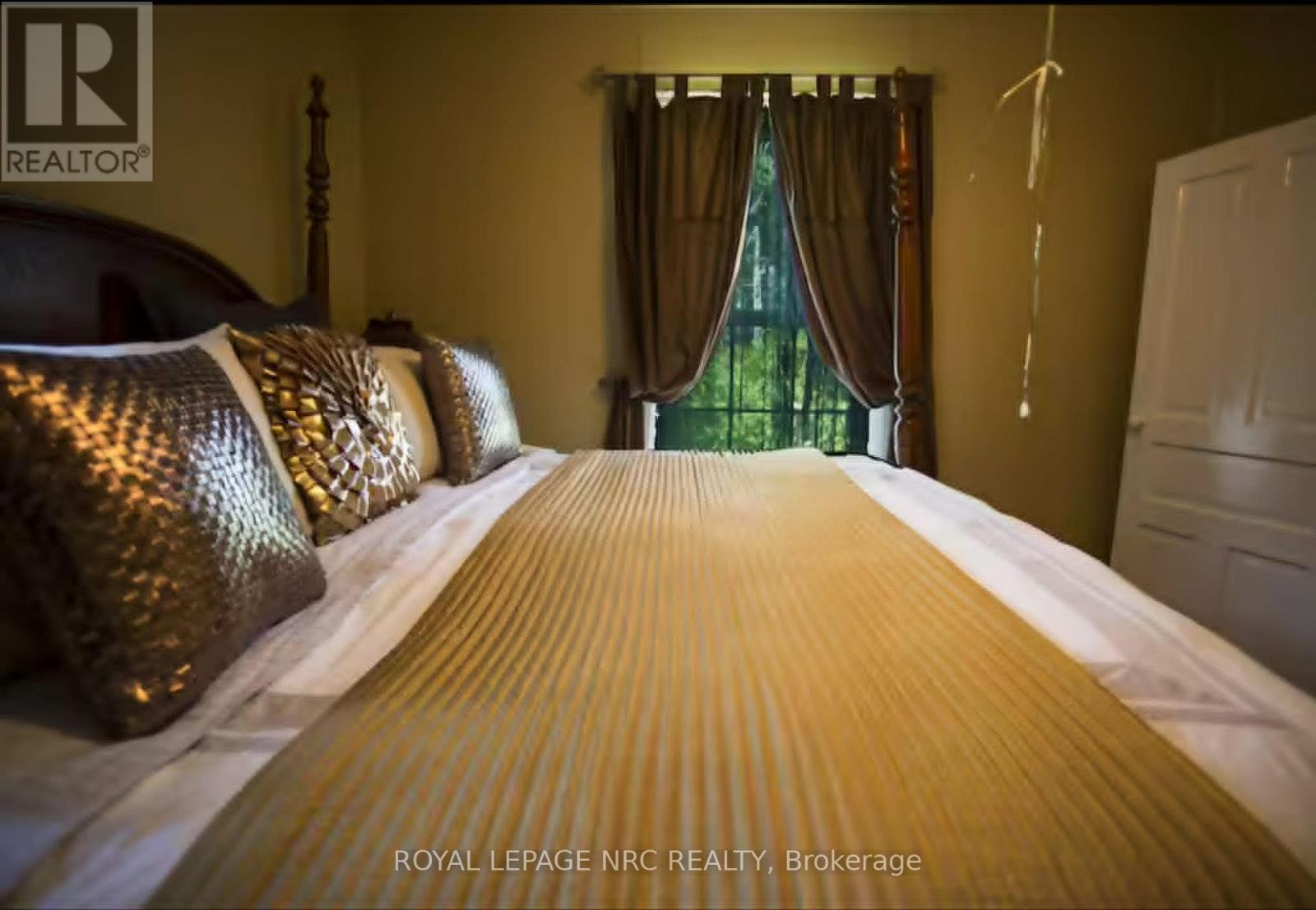 156 Mary Street, Niagara-On-The-Lake, Ontario  L0S 1J0 - Photo 10 - X13737798