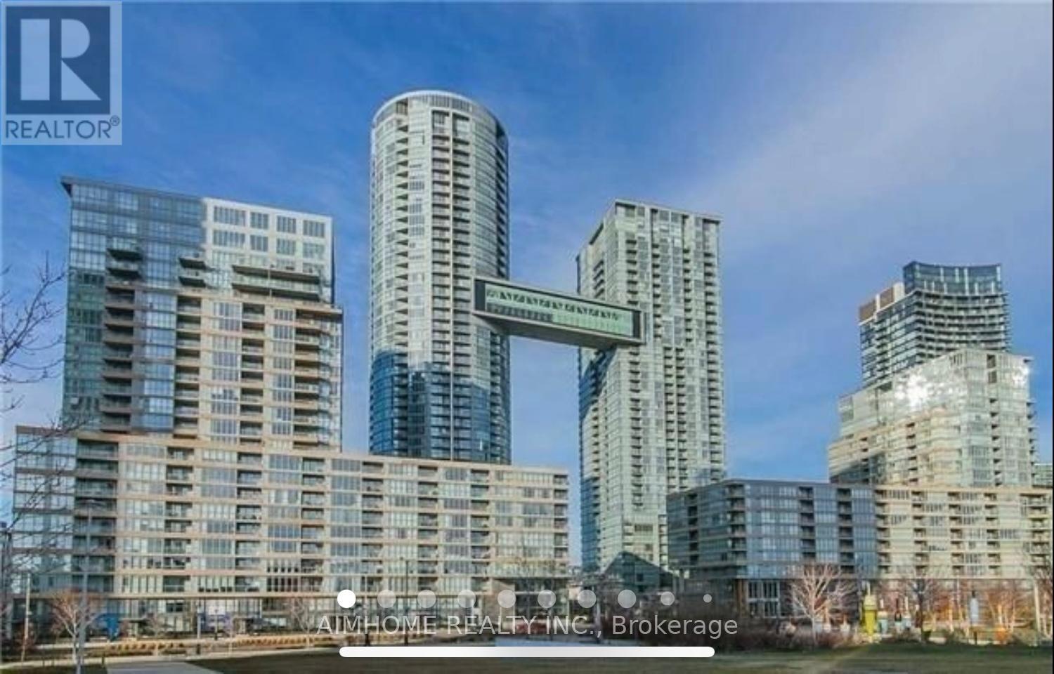 2206 - 15 Iceboat Terrace, Toronto, Ontario  M5V 4A5 - Photo 1 - C13737878