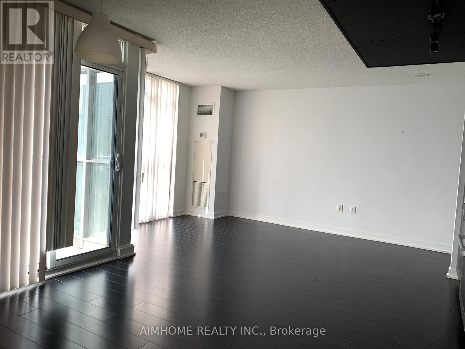2206 - 15 Iceboat Terrace, Toronto, Ontario  M5V 4A5 - Photo 6 - C13737878