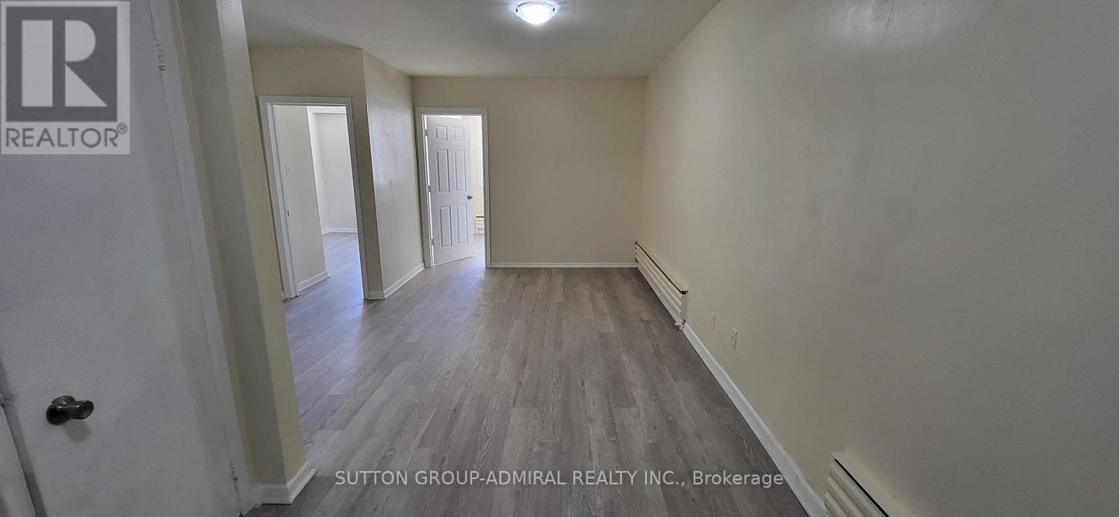 1 - 2839 Bathurst Street, Toronto, Ontario  M6B 3A4 - Photo 3 - C13737952