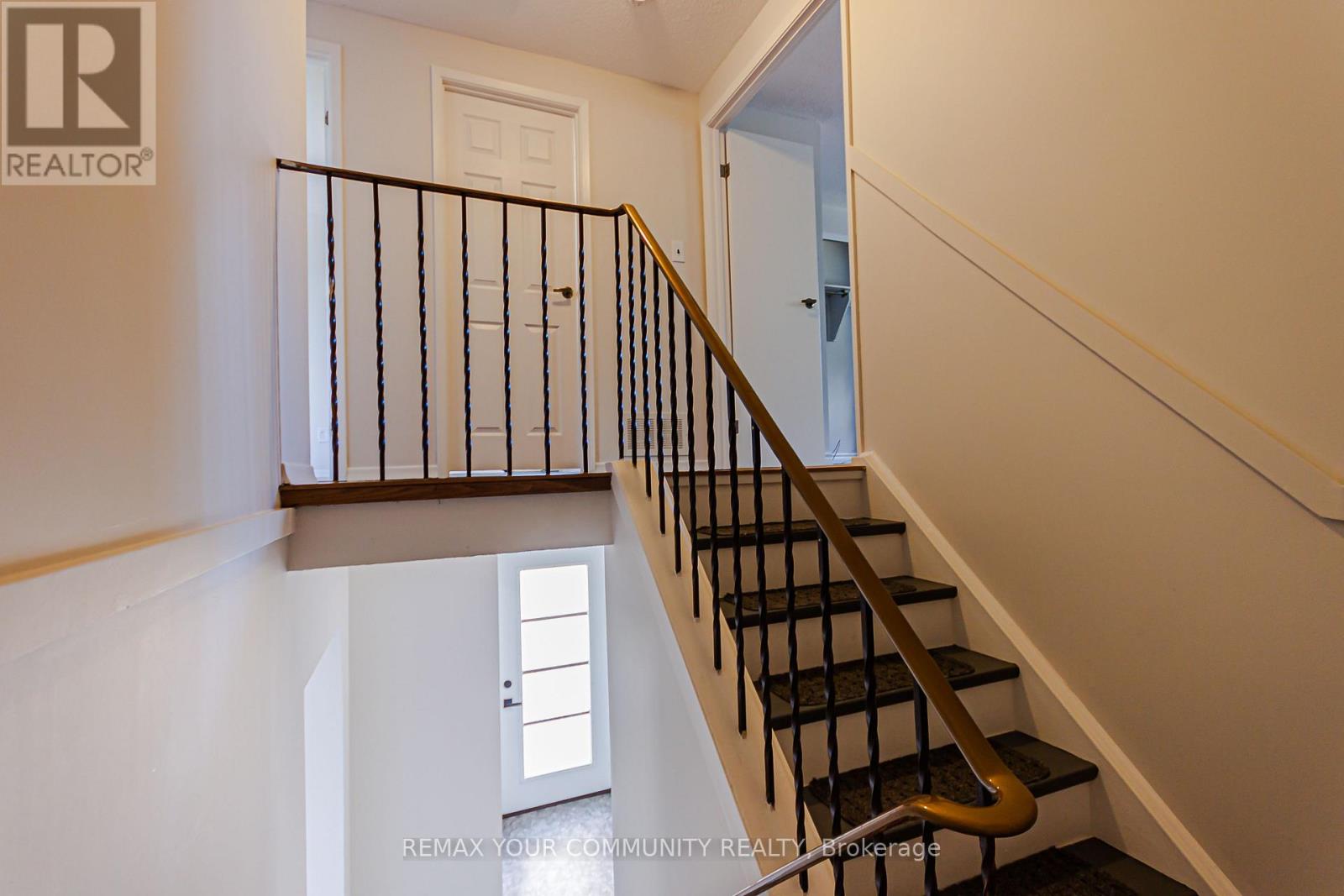 1319 Fenelon Crescent, Oshawa, Ontario  L1J 6G2 - Photo 10 - E13737810