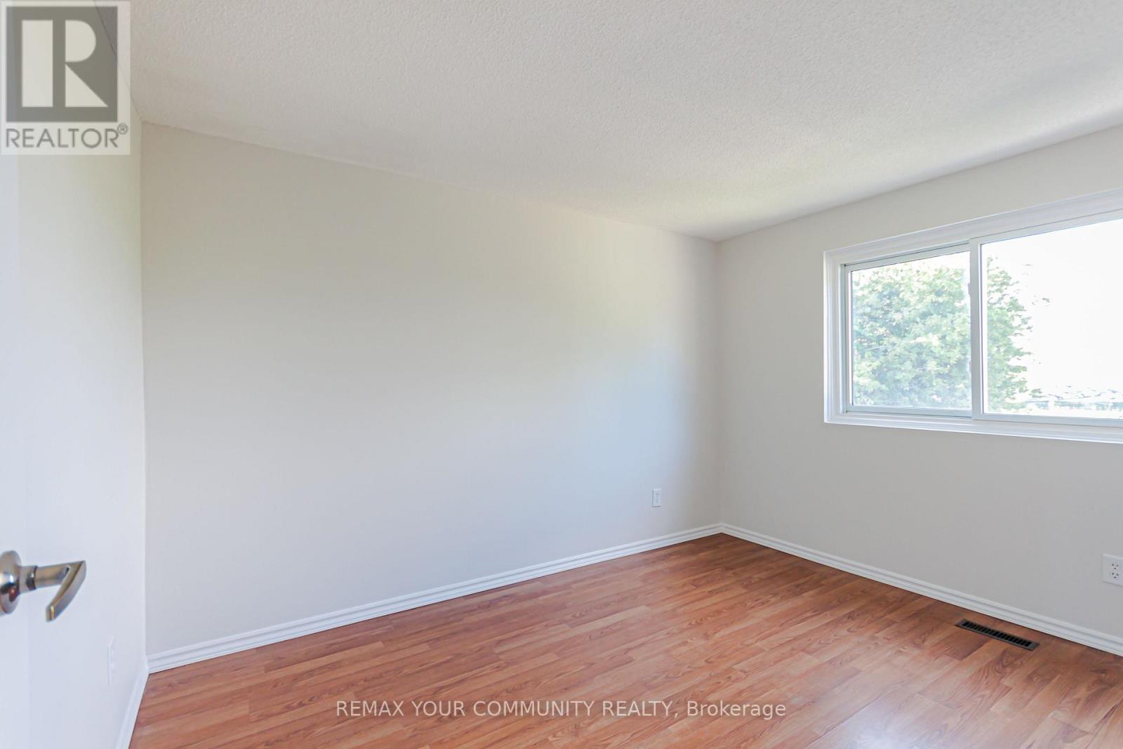 1319 Fenelon Crescent, Oshawa, Ontario  L1J 6G2 - Photo 14 - E13737810