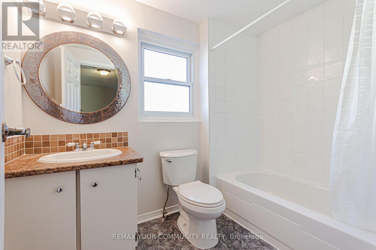 1319 Fenelon Crescent, Oshawa, Ontario  L1J 6G2 - Photo 20 - E13737810