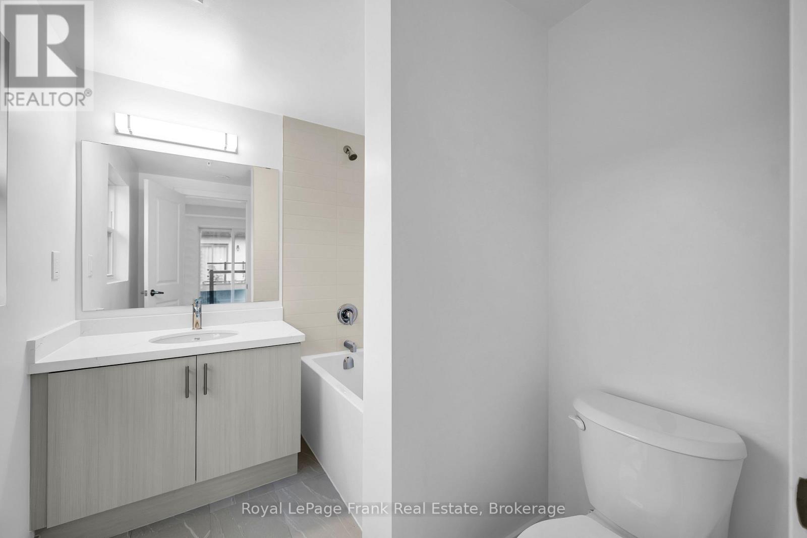2 - 200 Railway Engine House Way, Whitby (Downtown Whitby), Ontario  L1N 0P7 - Photo 14 - E13737854