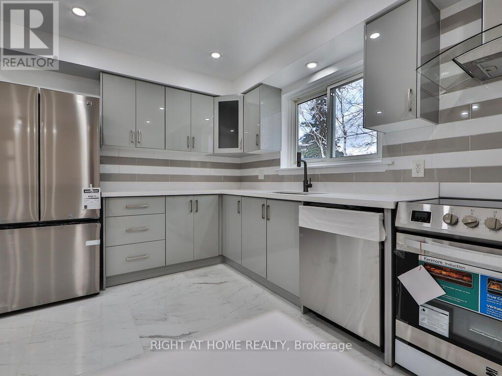 9 Allister Avenue, Toronto, Ontario  M1M 3K7 - Photo 14 - E13737924