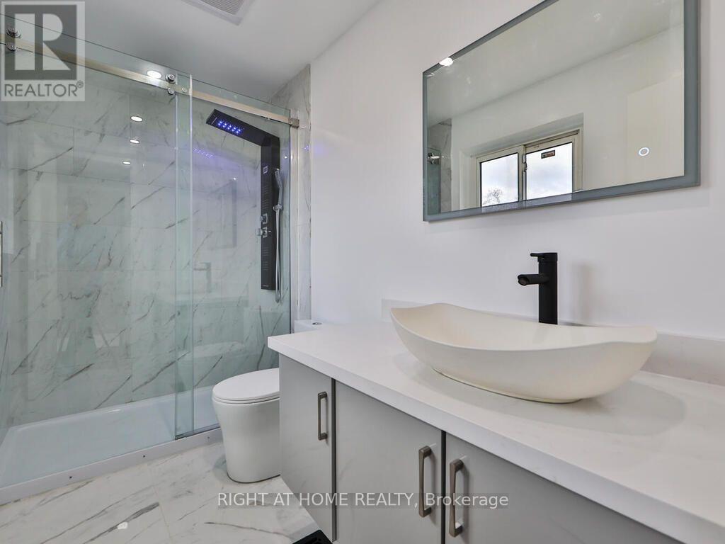 9 Allister Avenue, Toronto, Ontario  M1M 3K7 - Photo 31 - E13737924