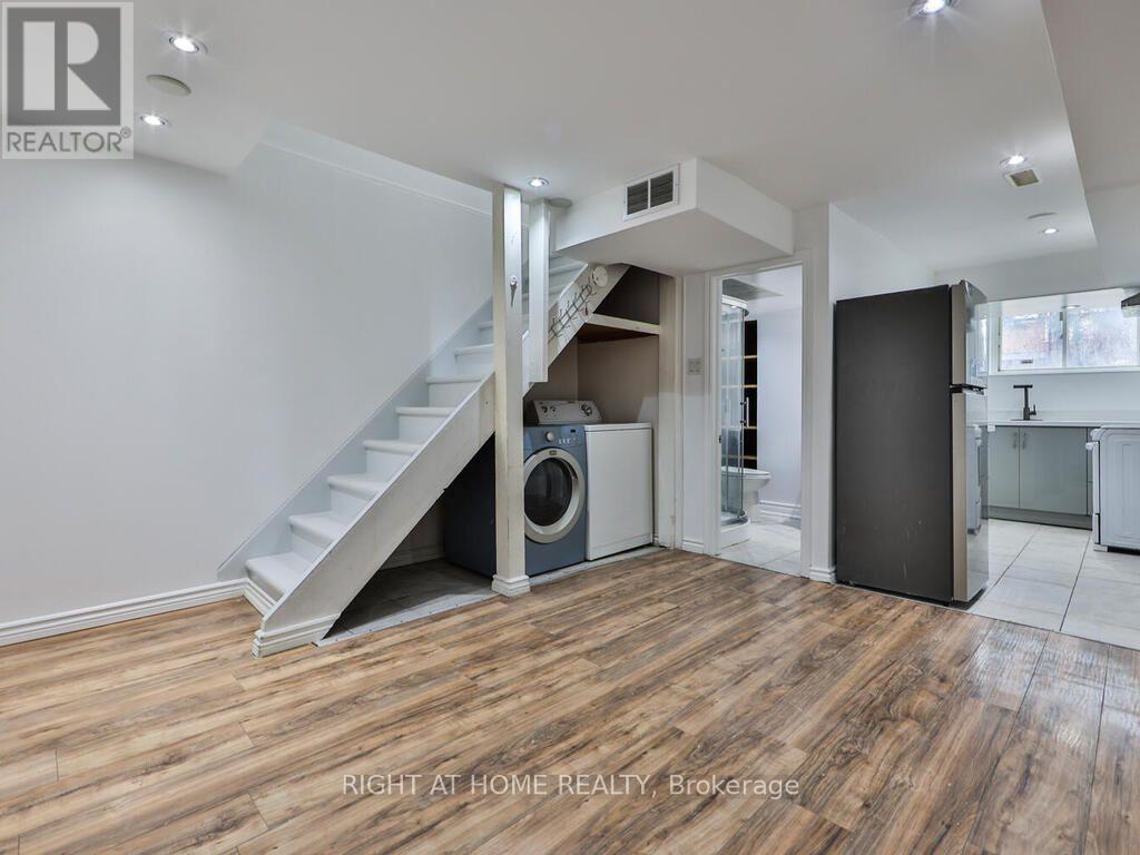 9 Allister Avenue, Toronto, Ontario  M1M 3K7 - Photo 34 - E13737924