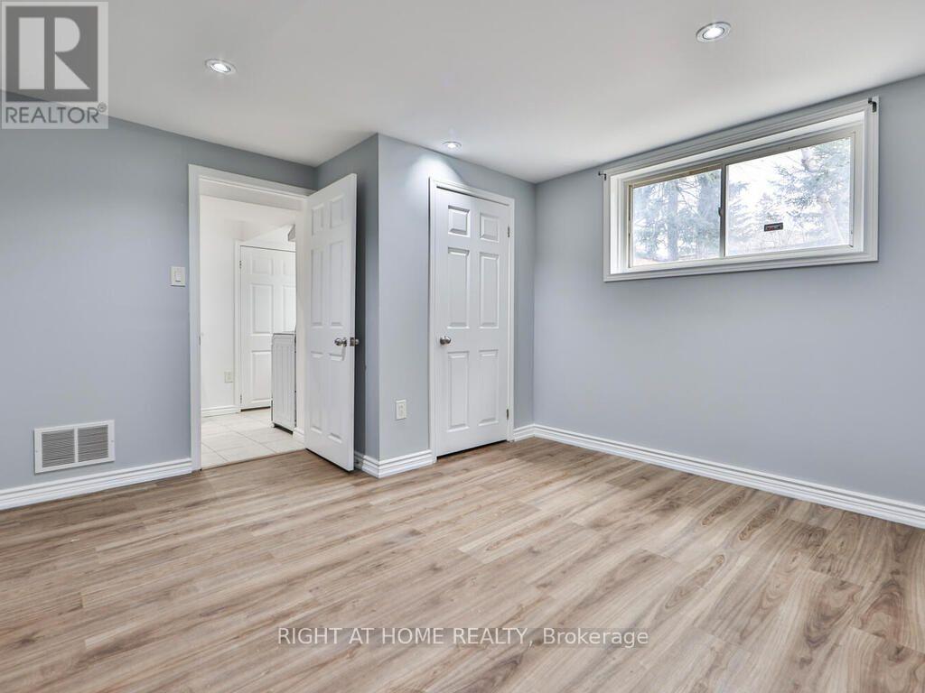 9 Allister Avenue, Toronto, Ontario  M1M 3K7 - Photo 41 - E13737924