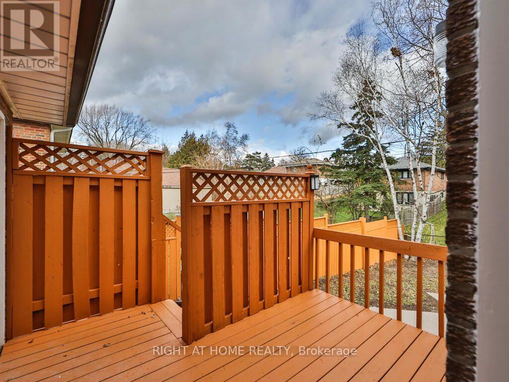 9 Allister Avenue, Toronto, Ontario  M1M 3K7 - Photo 48 - E13737924