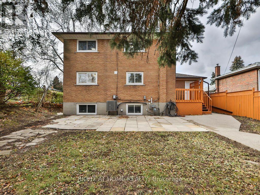 9 Allister Avenue, Toronto, Ontario  M1M 3K7 - Photo 49 - E13737924