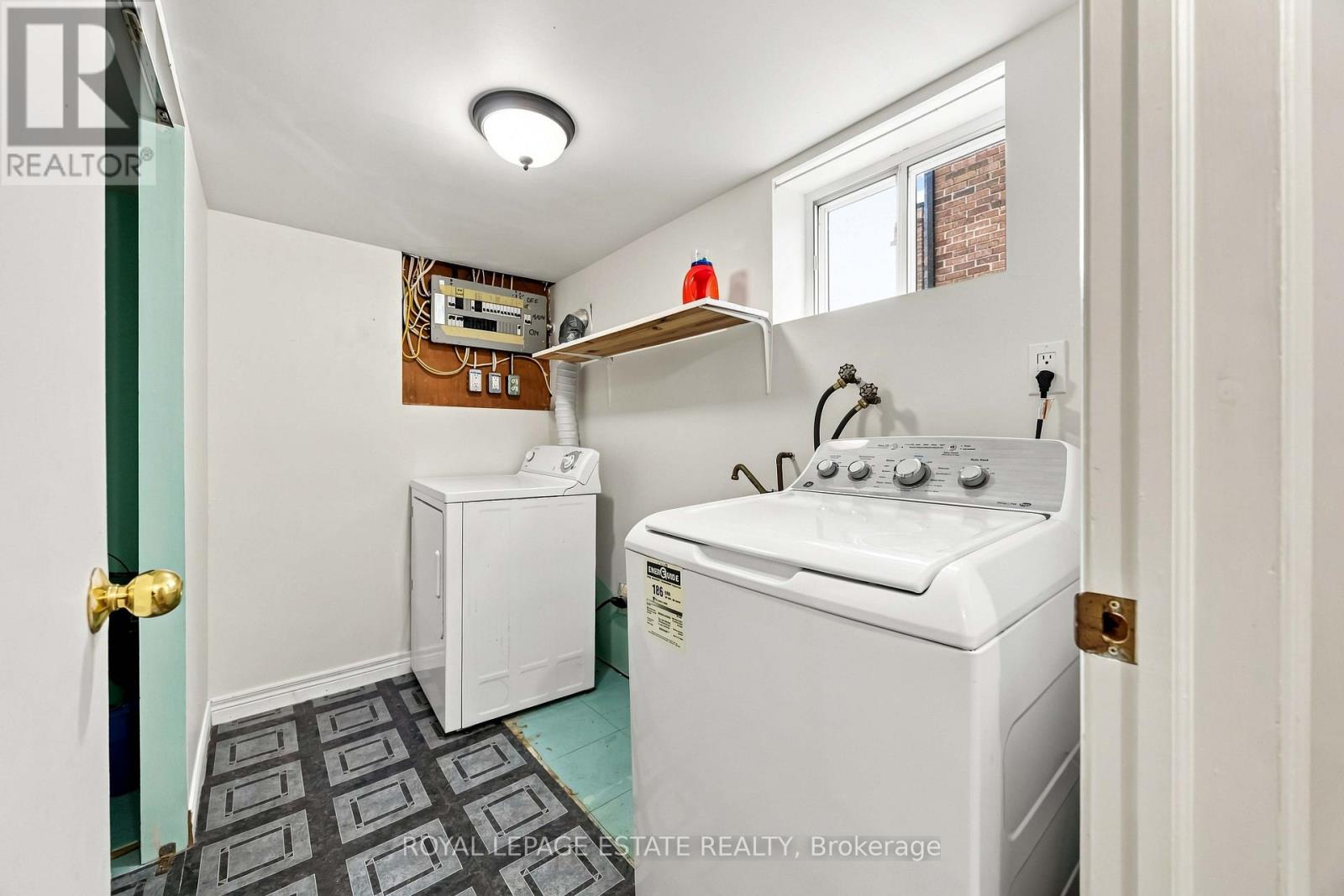 Lower - 17 Arden Crescent, Toronto, Ontario  M1L 3R6 - Photo 11 - E13738016