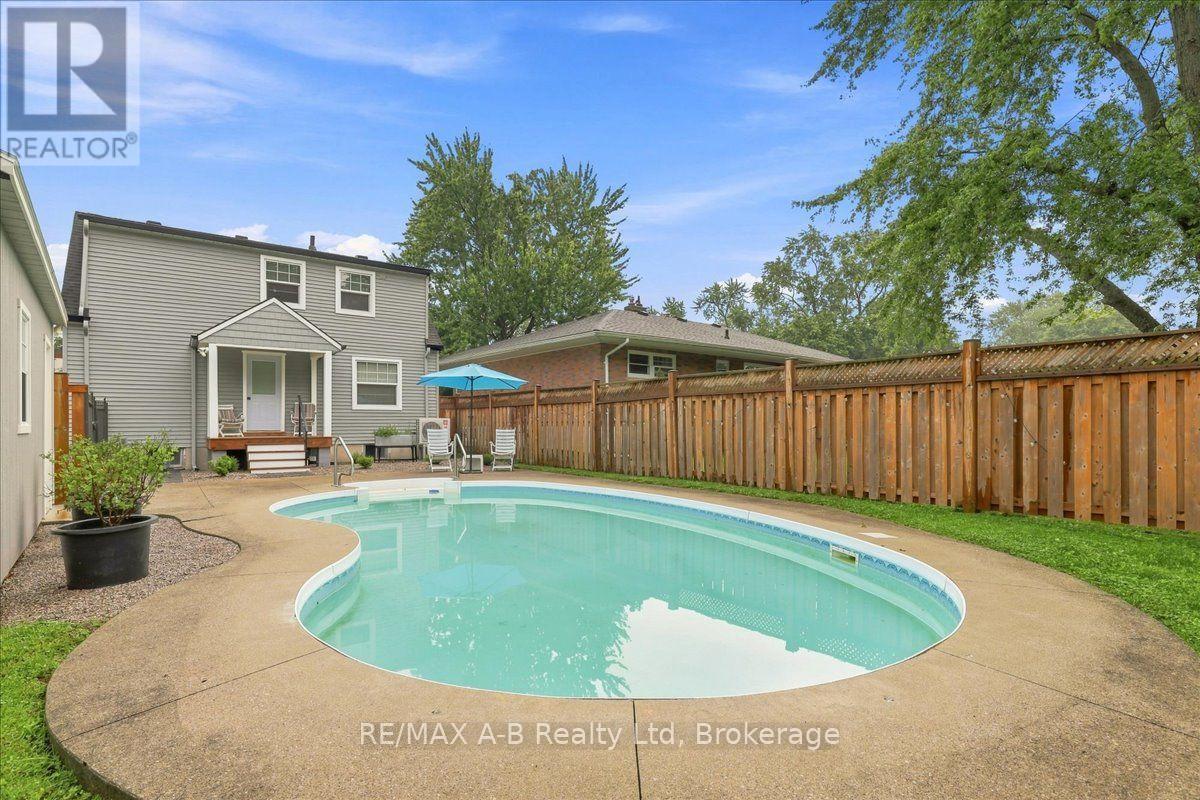 143 Britannia Street, Stratford, Ontario  N5A 5Z3 - Photo 30 - X13737858