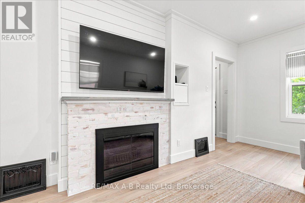 143 Britannia Street, Stratford, Ontario  N5A 5Z3 - Photo 8 - X13737858