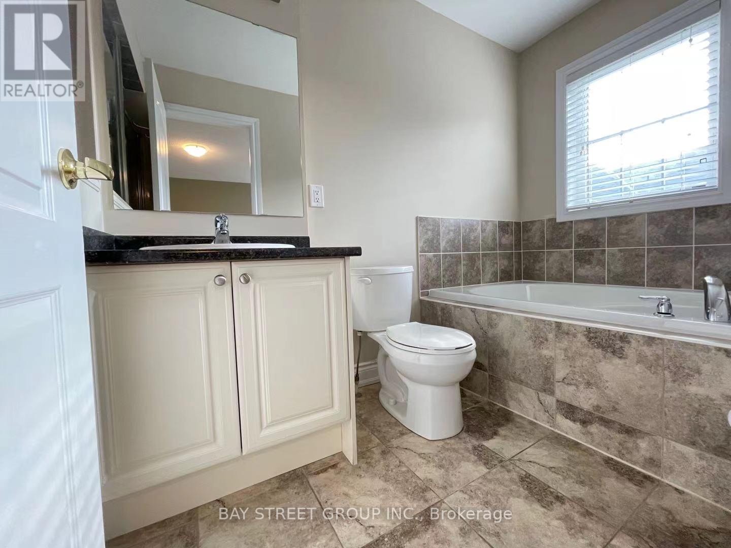 86 Mack Clement Lane, Richmond Hill, Ontario  L4S 0G2 - Photo 17 - N13737882