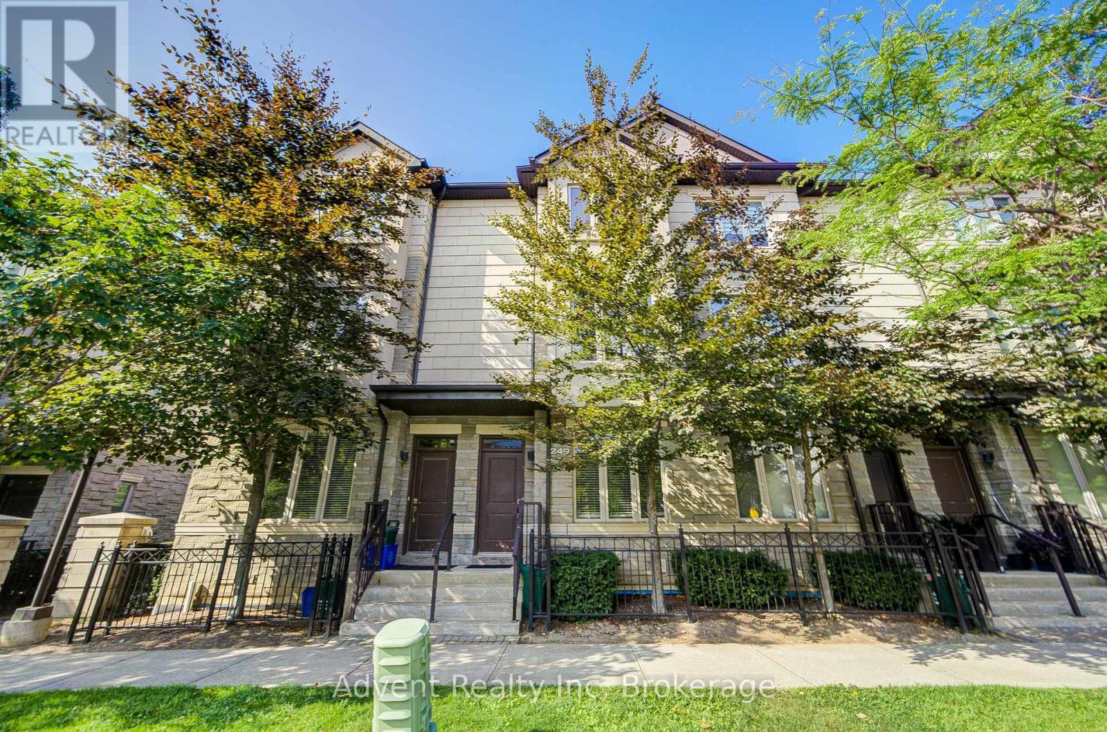 249 SOUTH PARK ROAD, Markham, Ontario