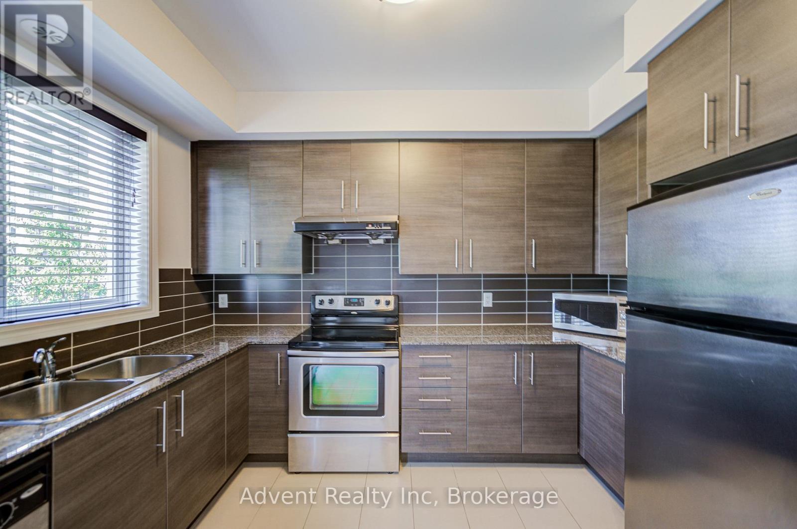 249 South Park Road, Markham, Ontario  L3T 0B6 - Photo 17 - N13737908