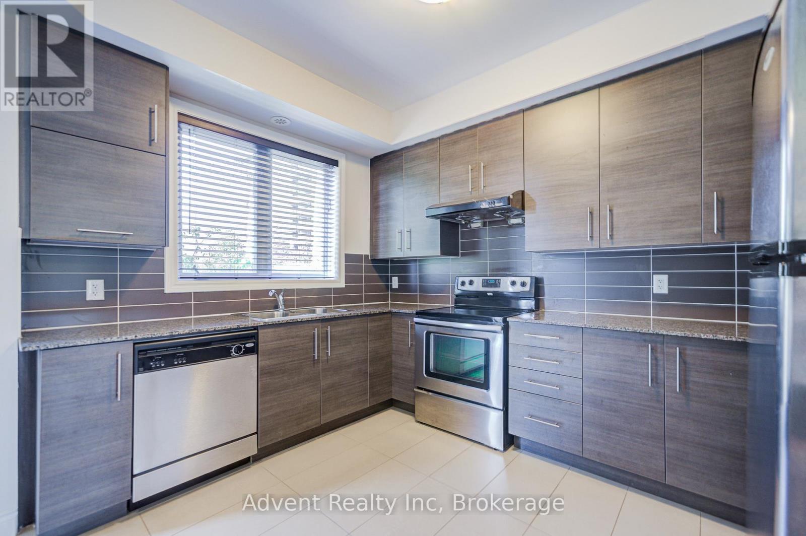 249 South Park Road, Markham, Ontario  L3T 0B6 - Photo 18 - N13737908