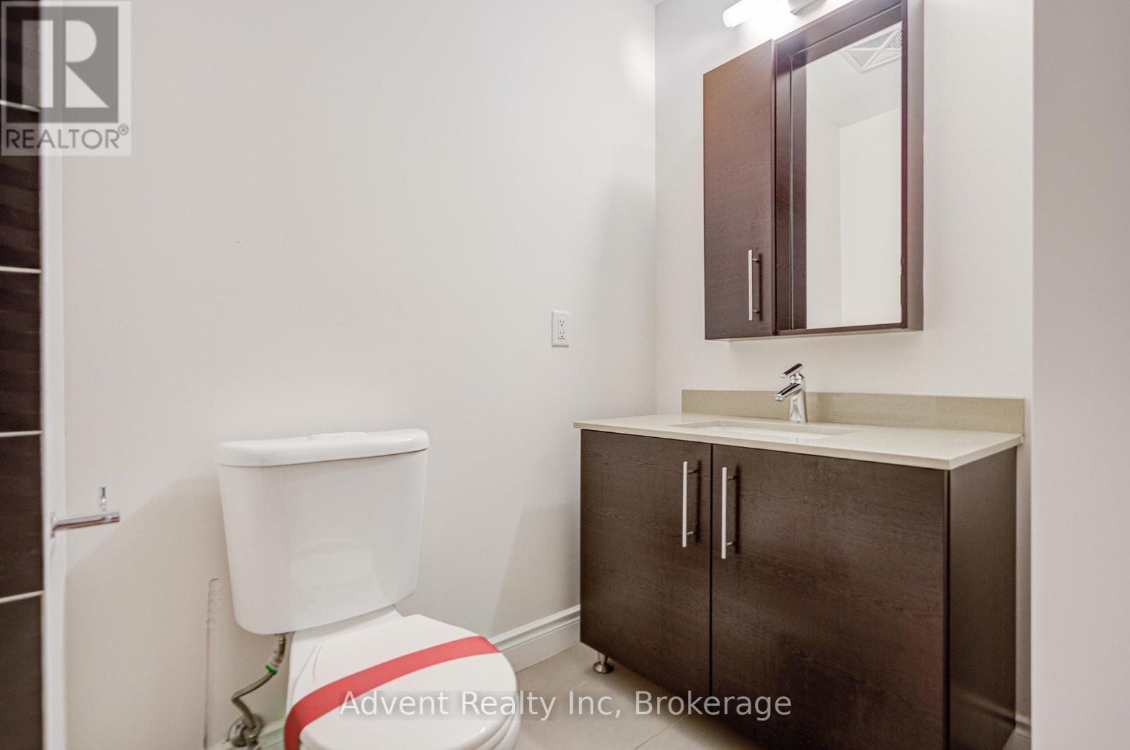 249 South Park Road, Markham, Ontario  L3T 0B6 - Photo 6 - N13737908