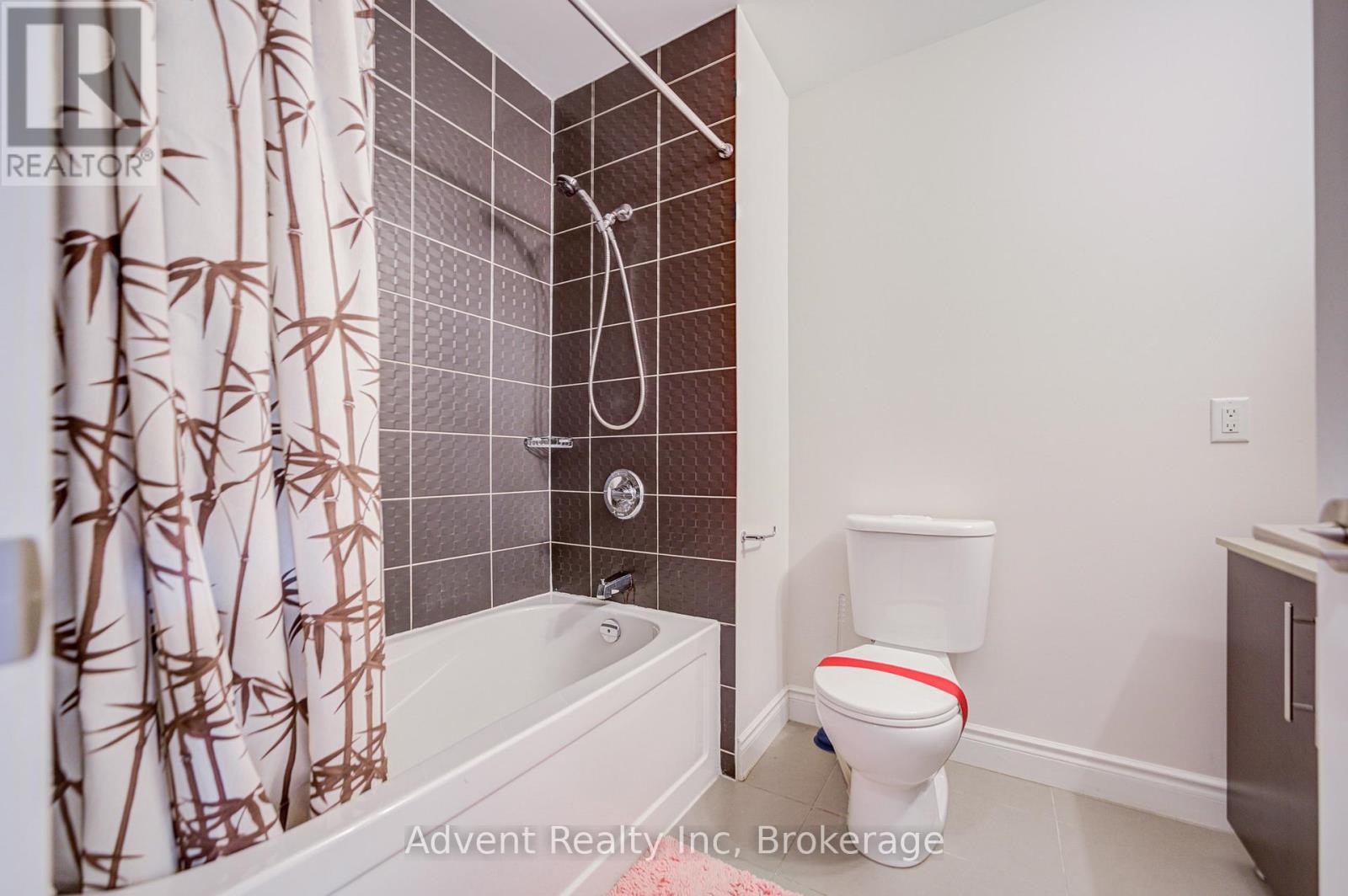 249 South Park Road, Markham, Ontario  L3T 0B6 - Photo 9 - N13737908