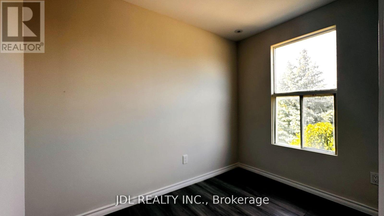 127 Huntington Park Drive, Markham, Ontario  L3T 7C8 - Photo 15 - N13737932