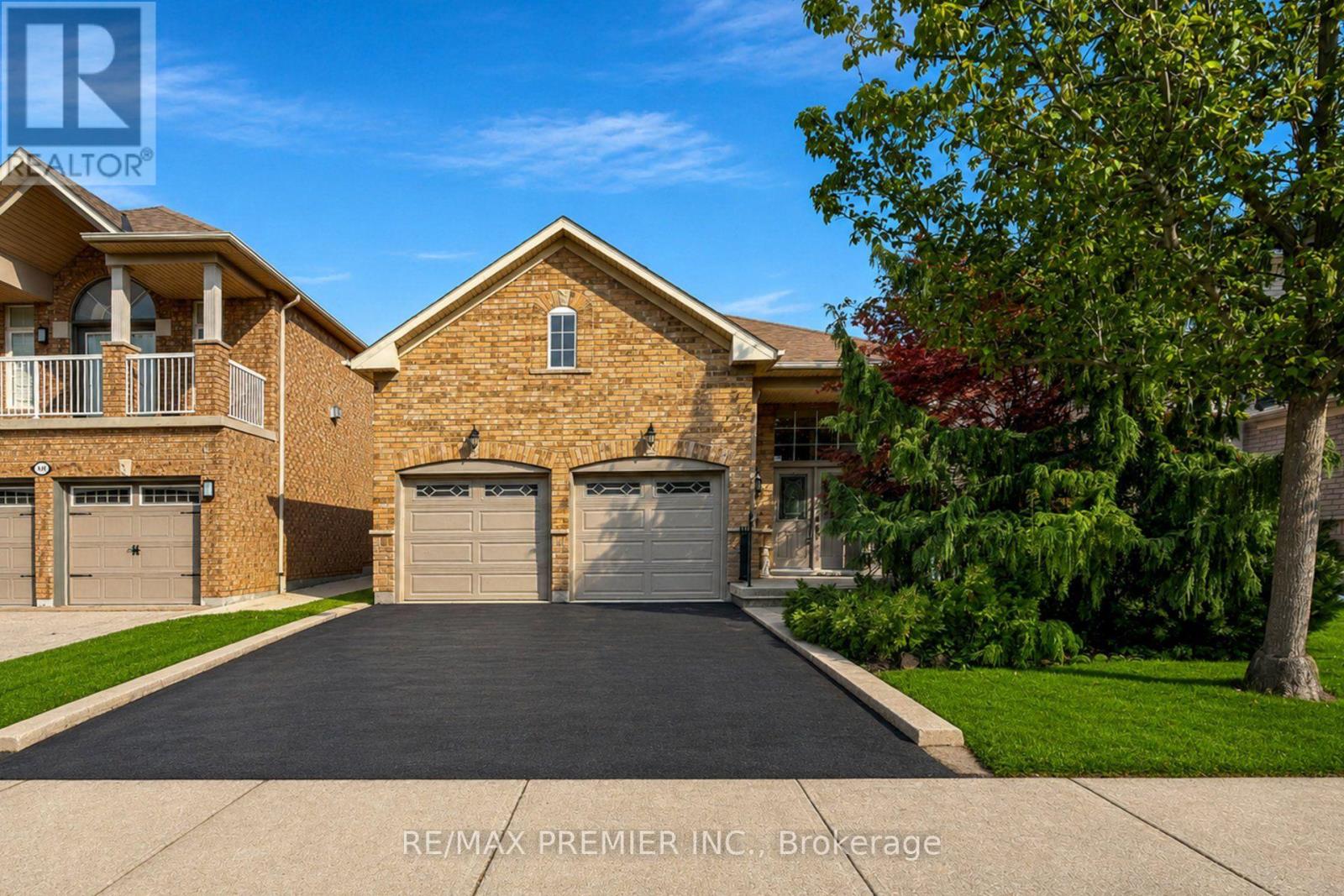146 South Belair Drive, Vaughan, Ontario  L4H 2N5 - Photo 1 - N13737956
