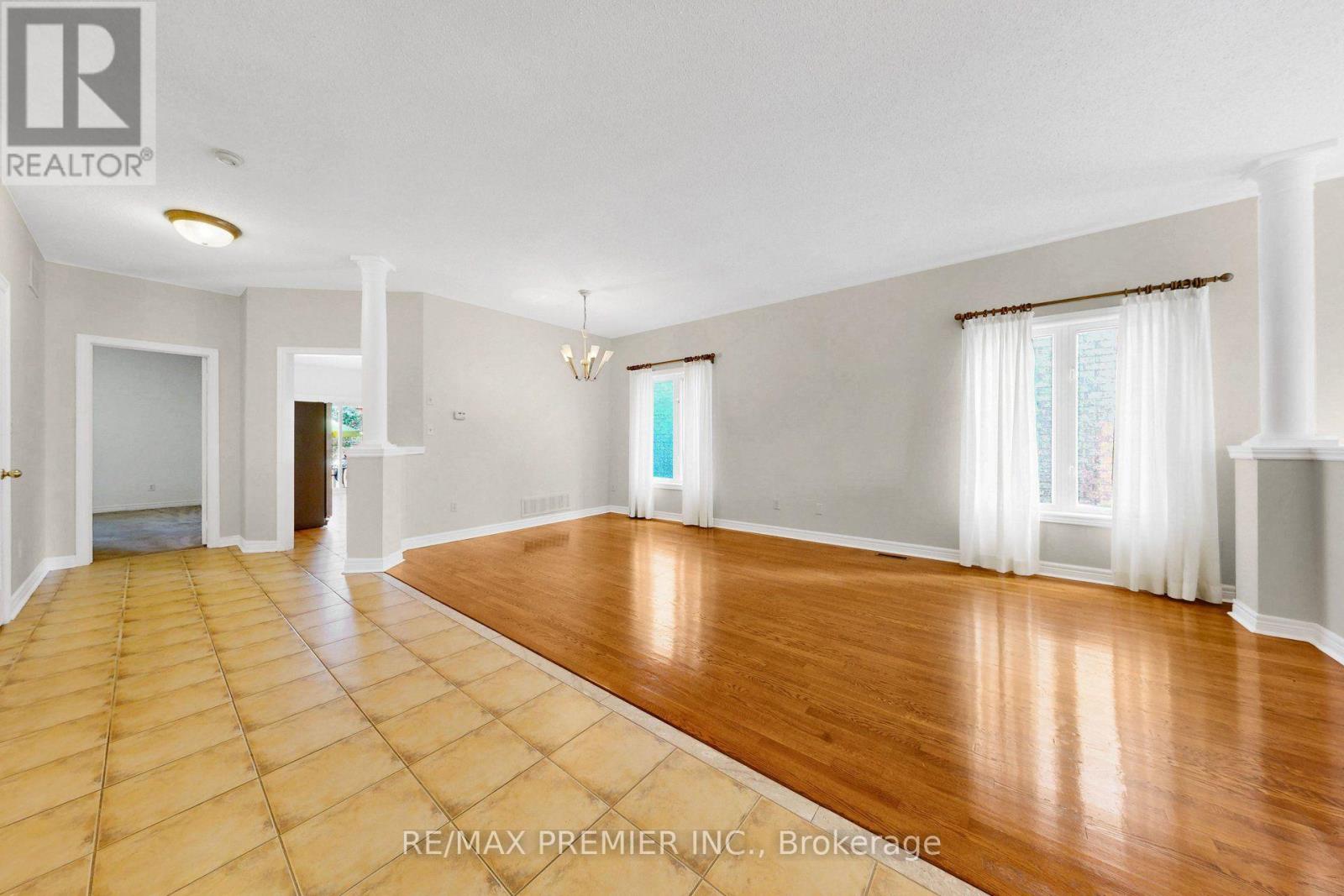 146 South Belair Drive, Vaughan, Ontario  L4H 2N5 - Photo 10 - N13737956