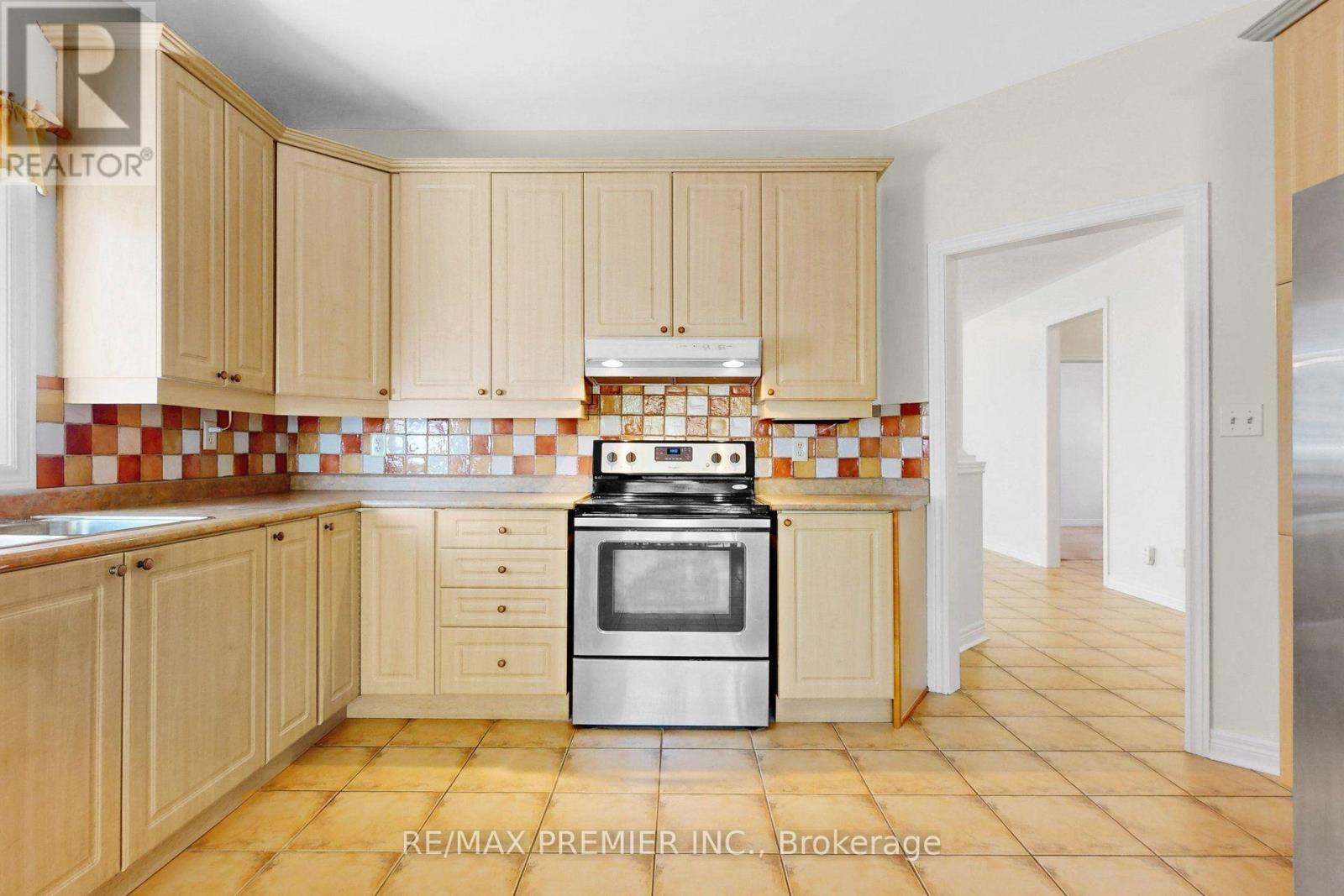 146 South Belair Drive, Vaughan, Ontario  L4H 2N5 - Photo 11 - N13737956