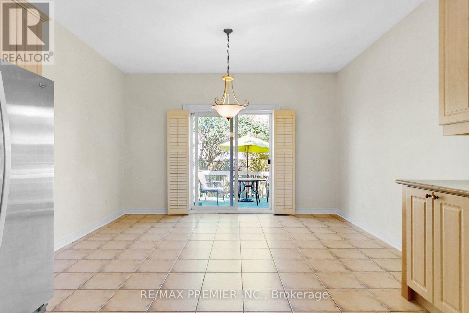 146 South Belair Drive, Vaughan, Ontario  L4H 2N5 - Photo 14 - N13737956