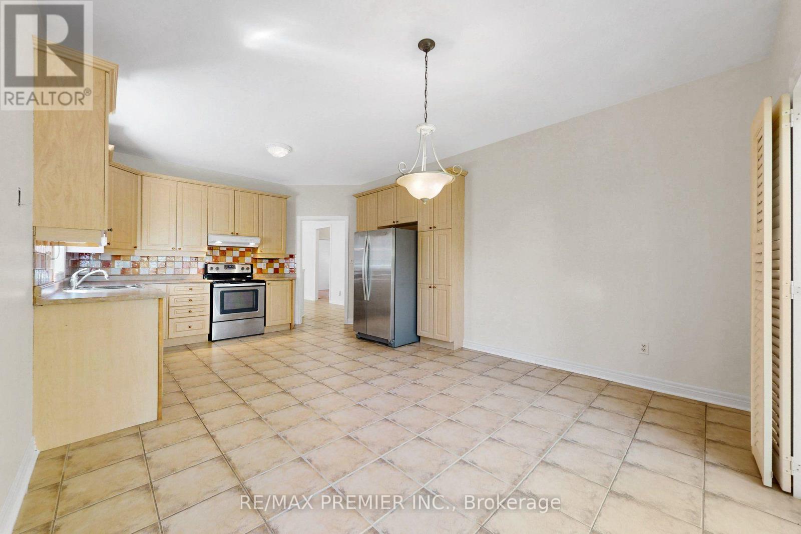 146 South Belair Drive, Vaughan, Ontario  L4H 2N5 - Photo 16 - N13737956