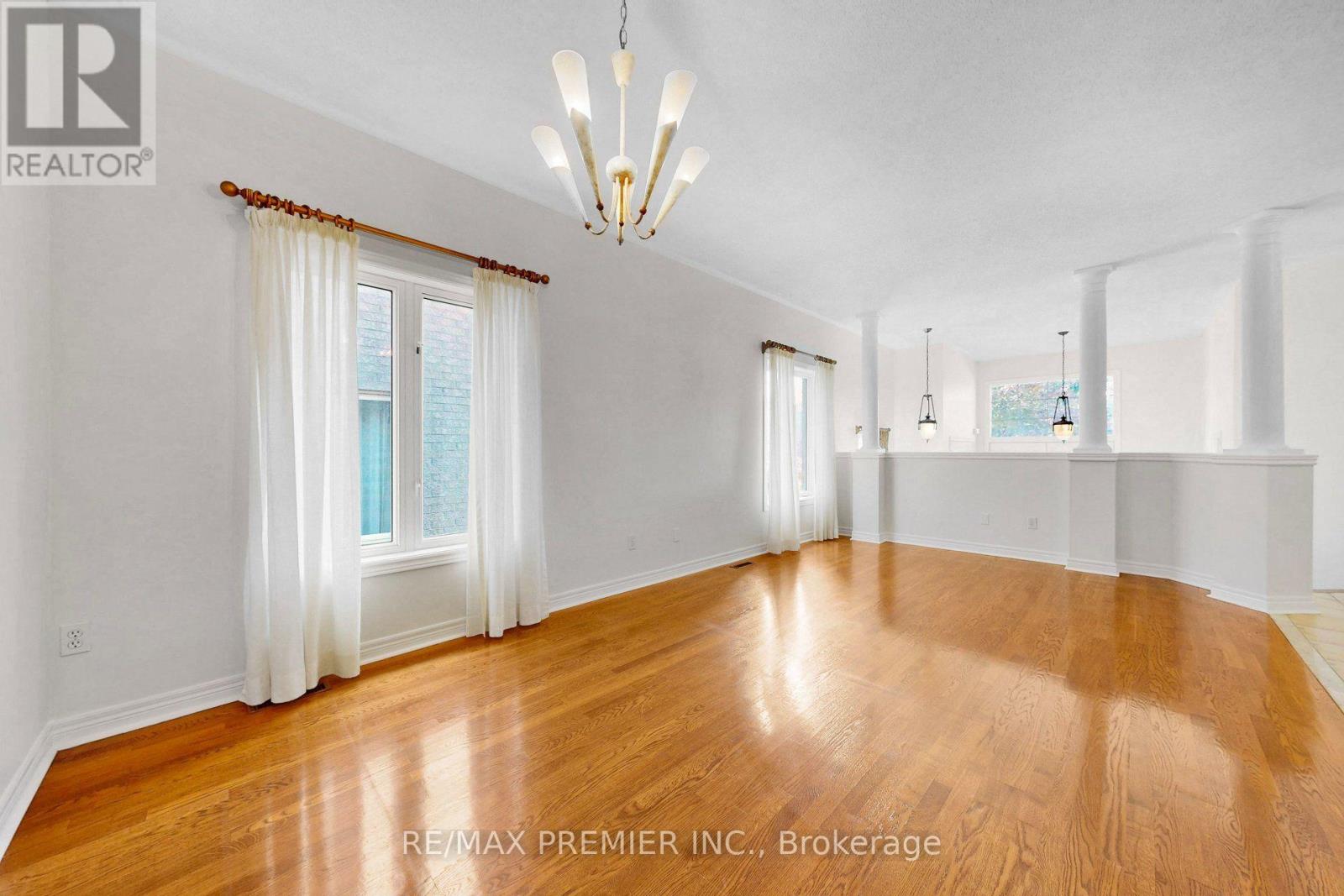146 South Belair Drive, Vaughan, Ontario  L4H 2N5 - Photo 9 - N13737956