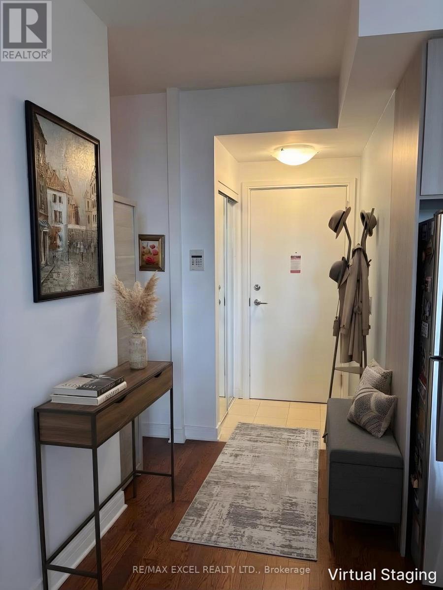 2304 - 9201 Yonge Street, Richmond Hill, Ontario  L4C 1H9 - Photo 3 - N13737992