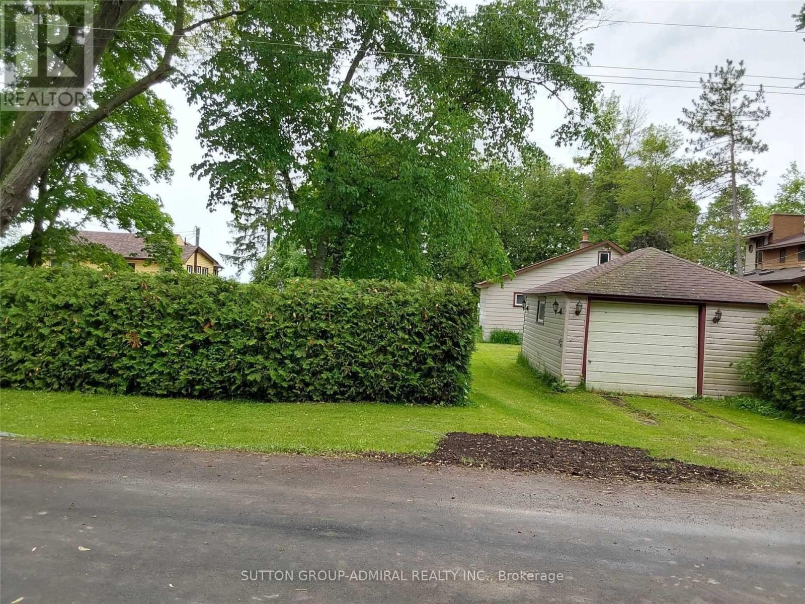 2392 Lakeshore Drive, Ramara, Ontario  L0K 1B0 - Photo 7 - S13737880